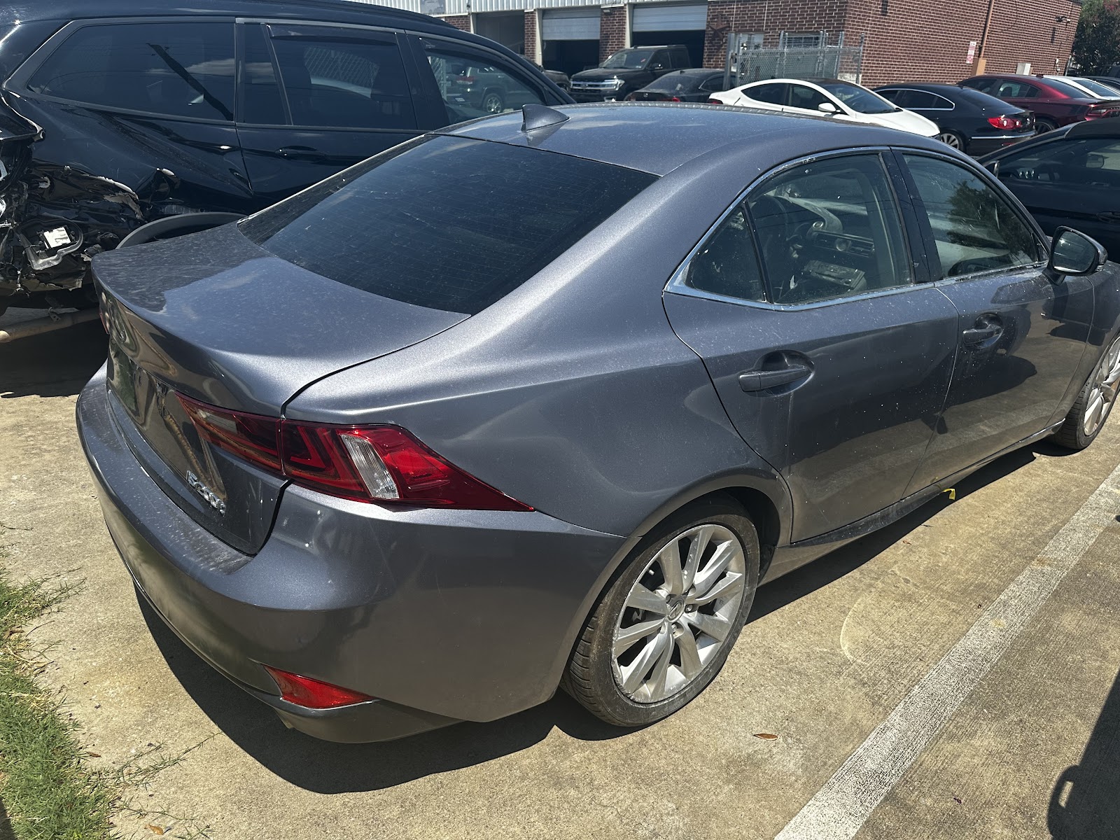 Cosmetic Repairs at 8SRT Collision and Paint in Garland, TX